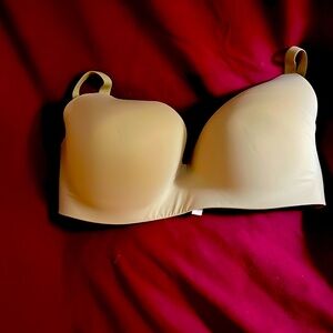 Nude Victoria secrets bra only worn 1 no wire
